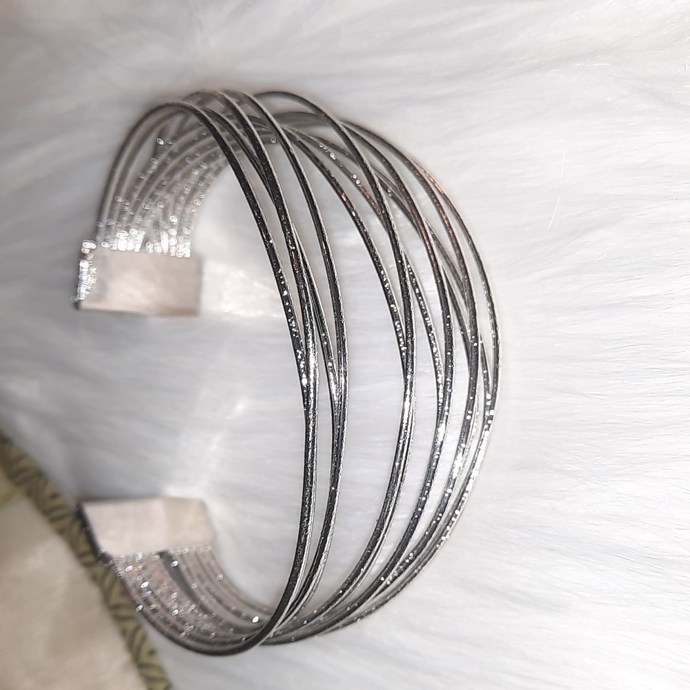 Glittery silvertone adjustable cuff bracelet Wire Boho Chic Multiwire